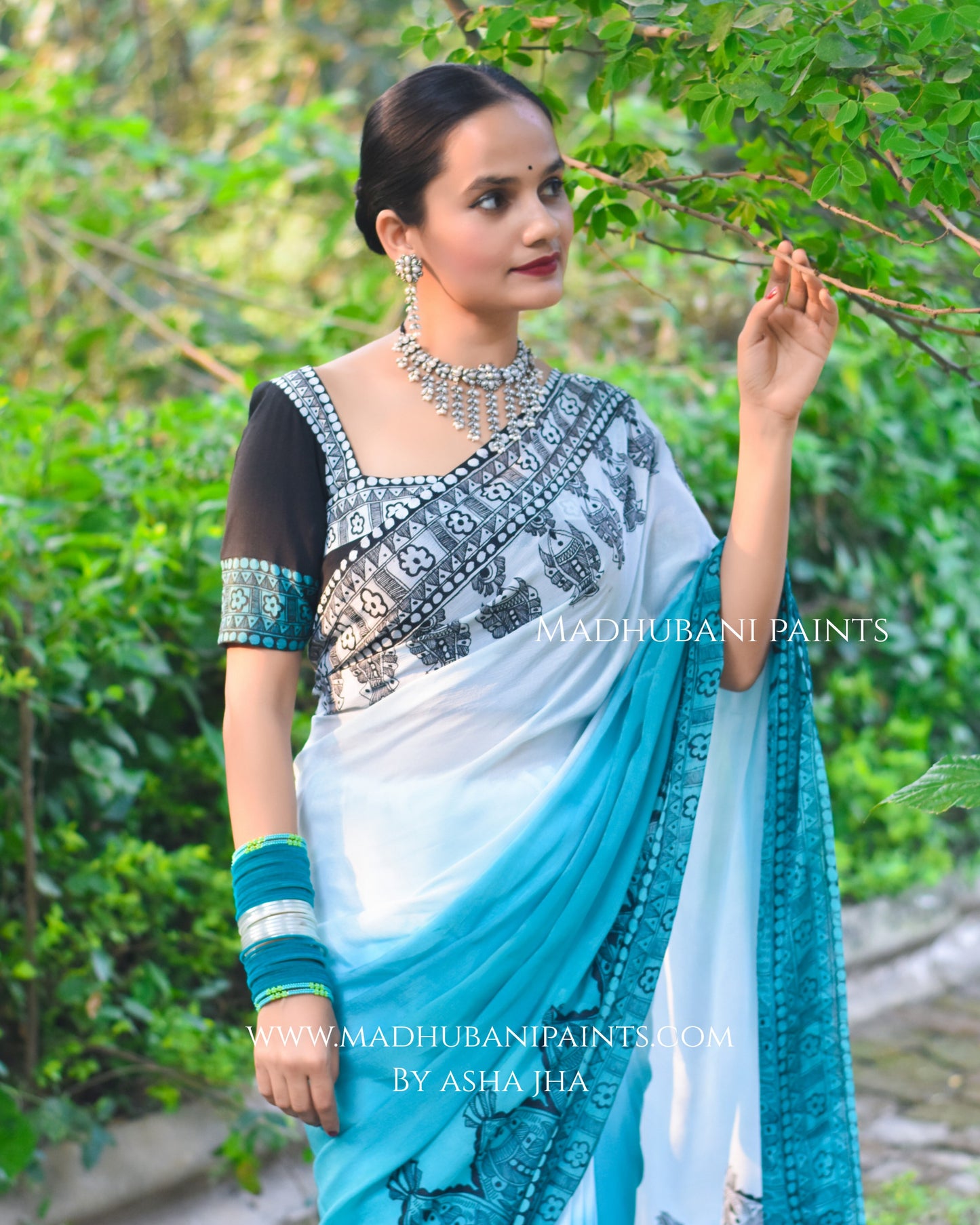 Neel Ujala Hand-painted Madhubani Chiffon Saree