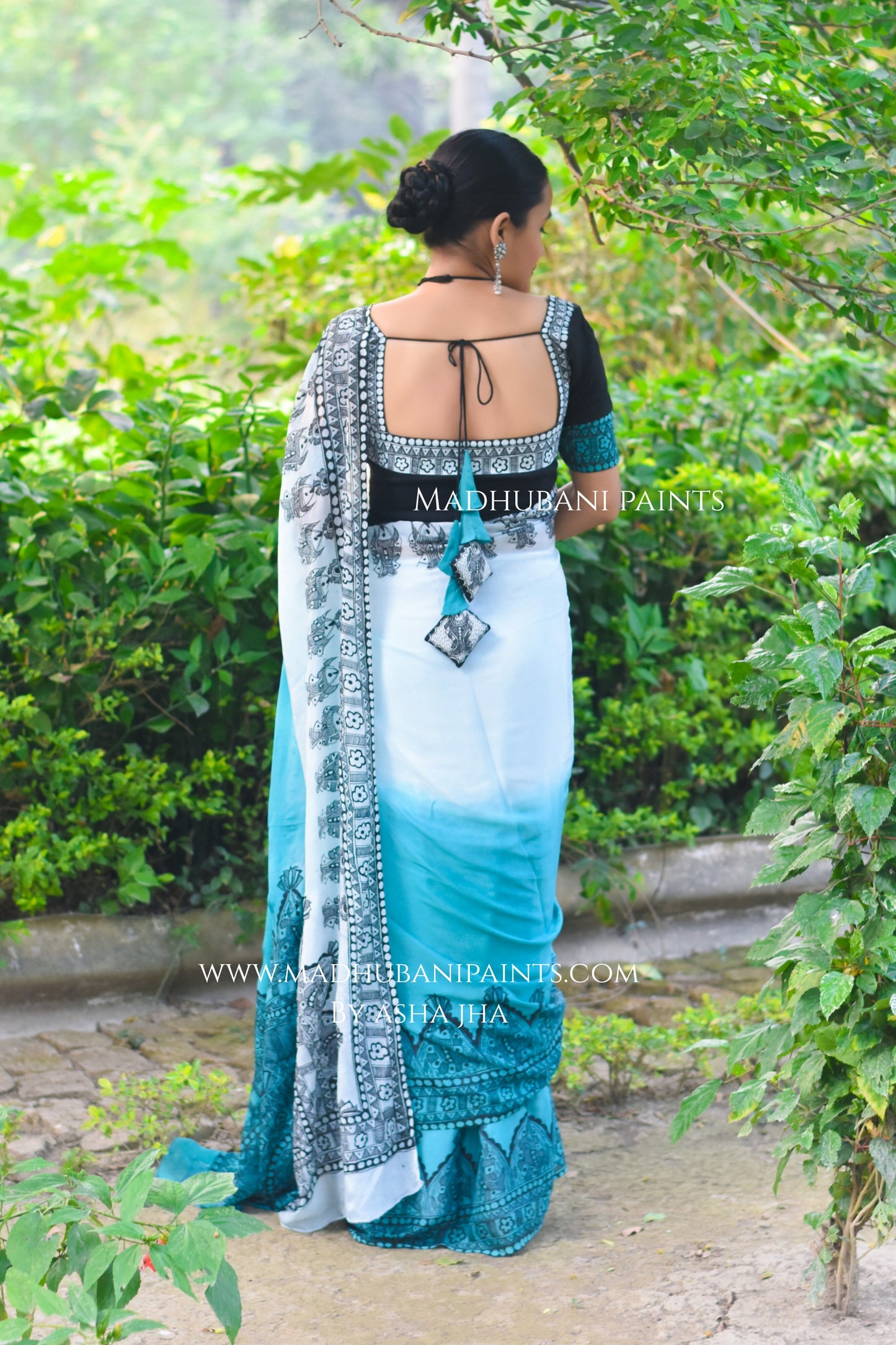 Neel Ujala Hand-painted Madhubani Chiffon Saree