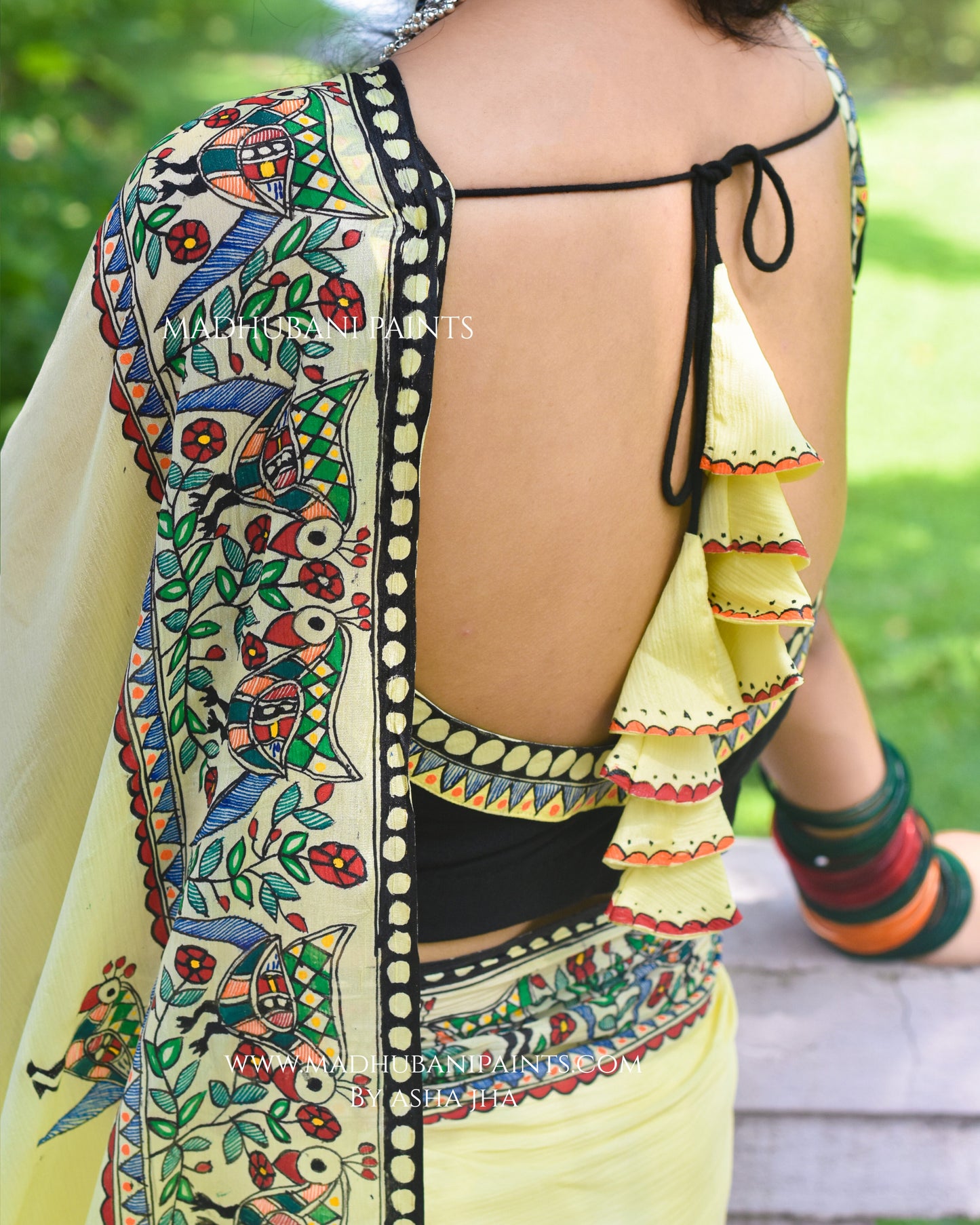 Sunehri Mayuri Hand-painted Madhubani Chiffon Saree Blouse Set