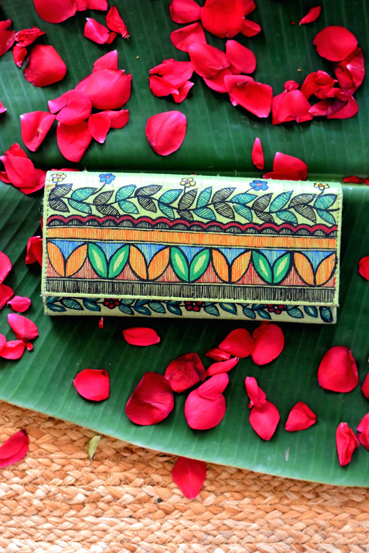 Sankh Madhubani Clutch