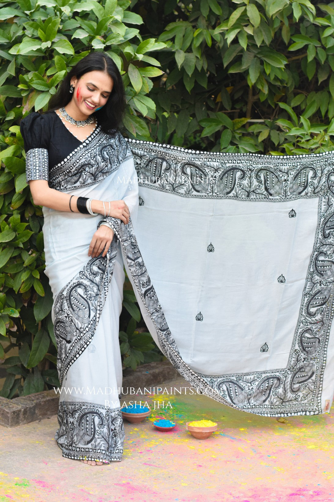 KUSUMAKAR Hand-painted Madhubani Chiffon Saree Blouse Set