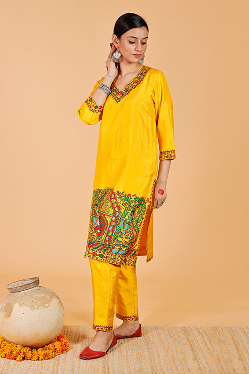 'Dolikahaar' Handpainted Madhubani Dola Silk Kurta
