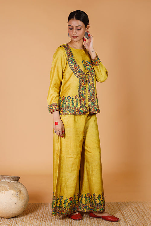 'Sunehri Phoolwari' Handpainted Madhubani Tussar Silk Kurta & Bandi Set