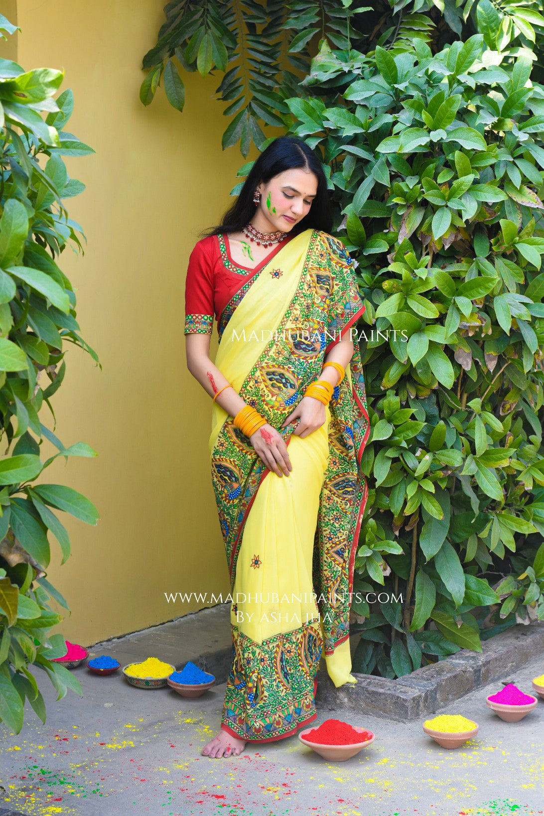 PHAGUA Handpainted Madhubani Georgette Saree Blouse Set