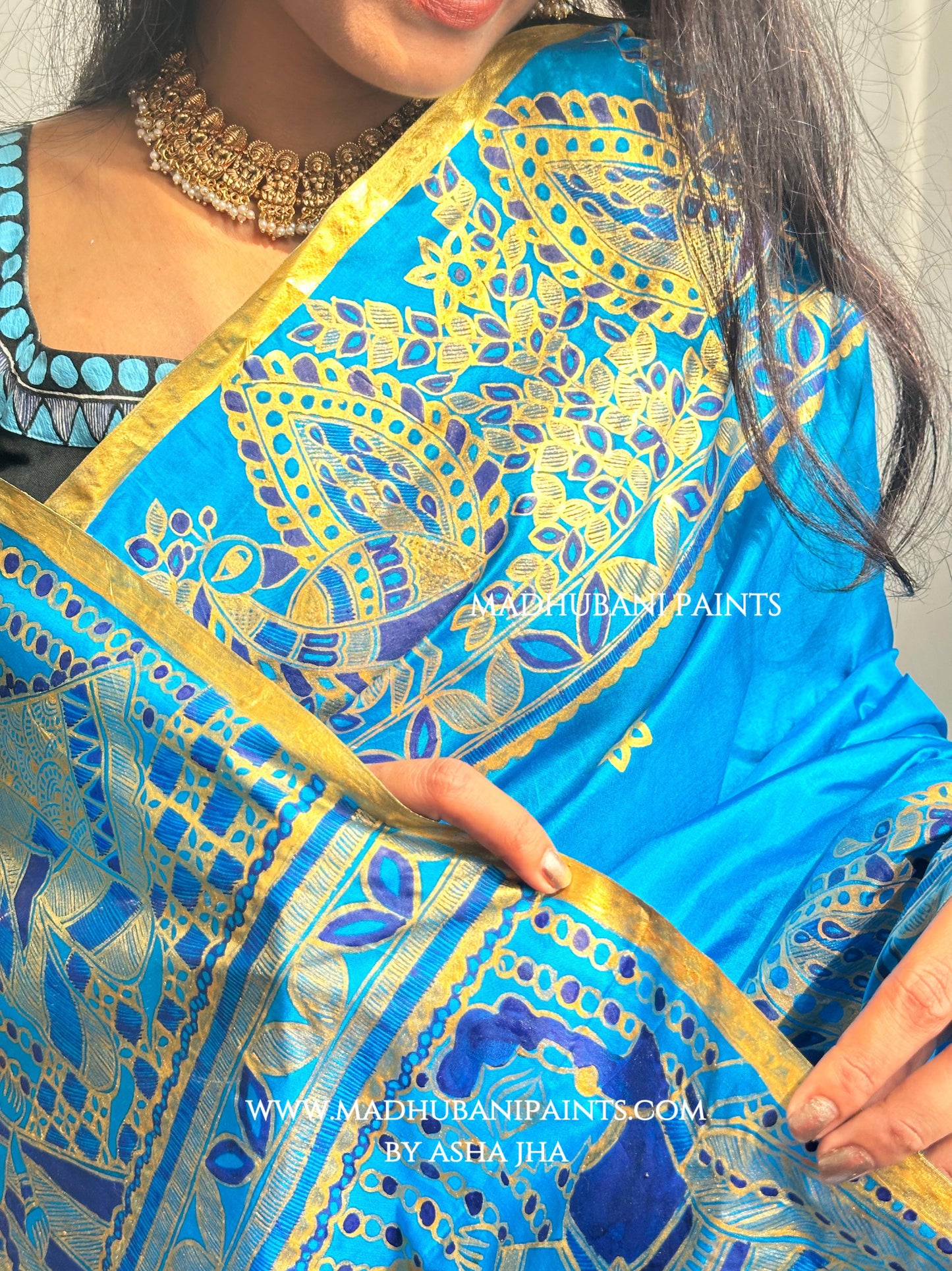 AASMANI KANYADAAN Hand-painted Madhubani Kanjeevaram Silk Saree Blouse Set