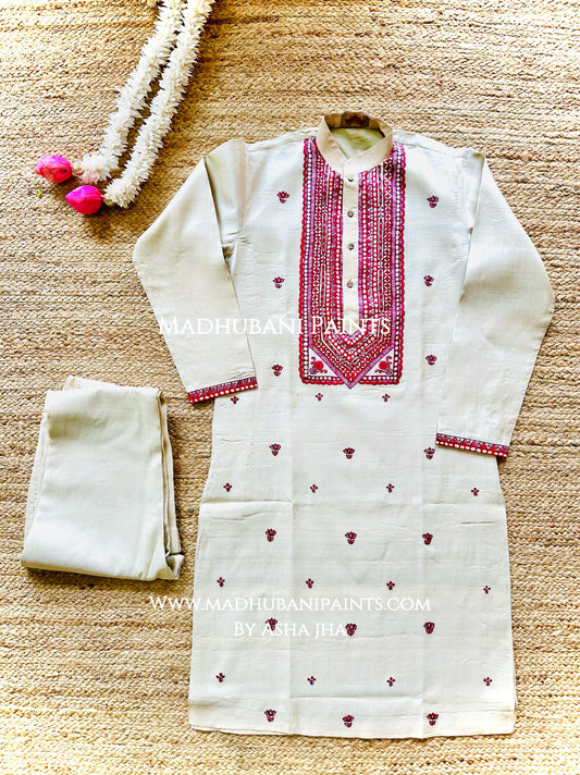 Laal Mithila Kamal Matsya Leela Hand-painted  Madhubani Men's Tussar Silk Kurta