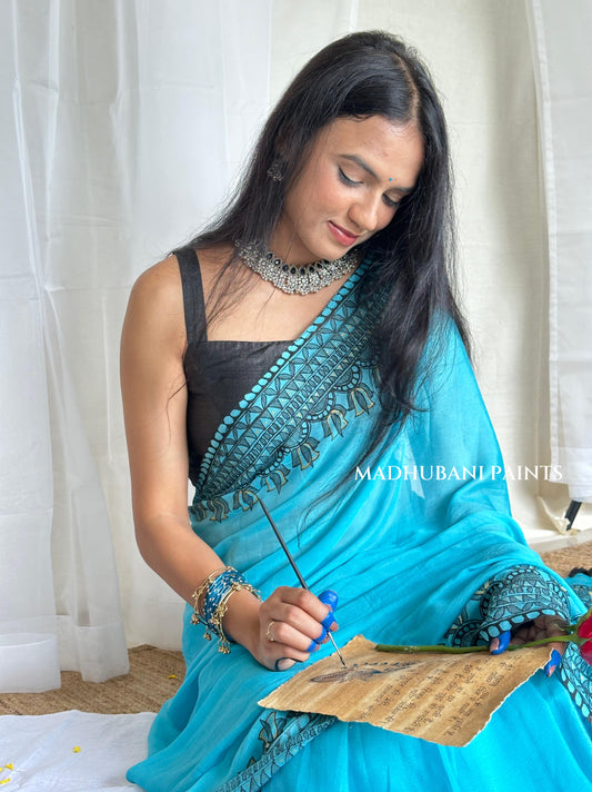 Aasmani Doli Hand-painted Madhubani Chiffon Saree Blouse Set
