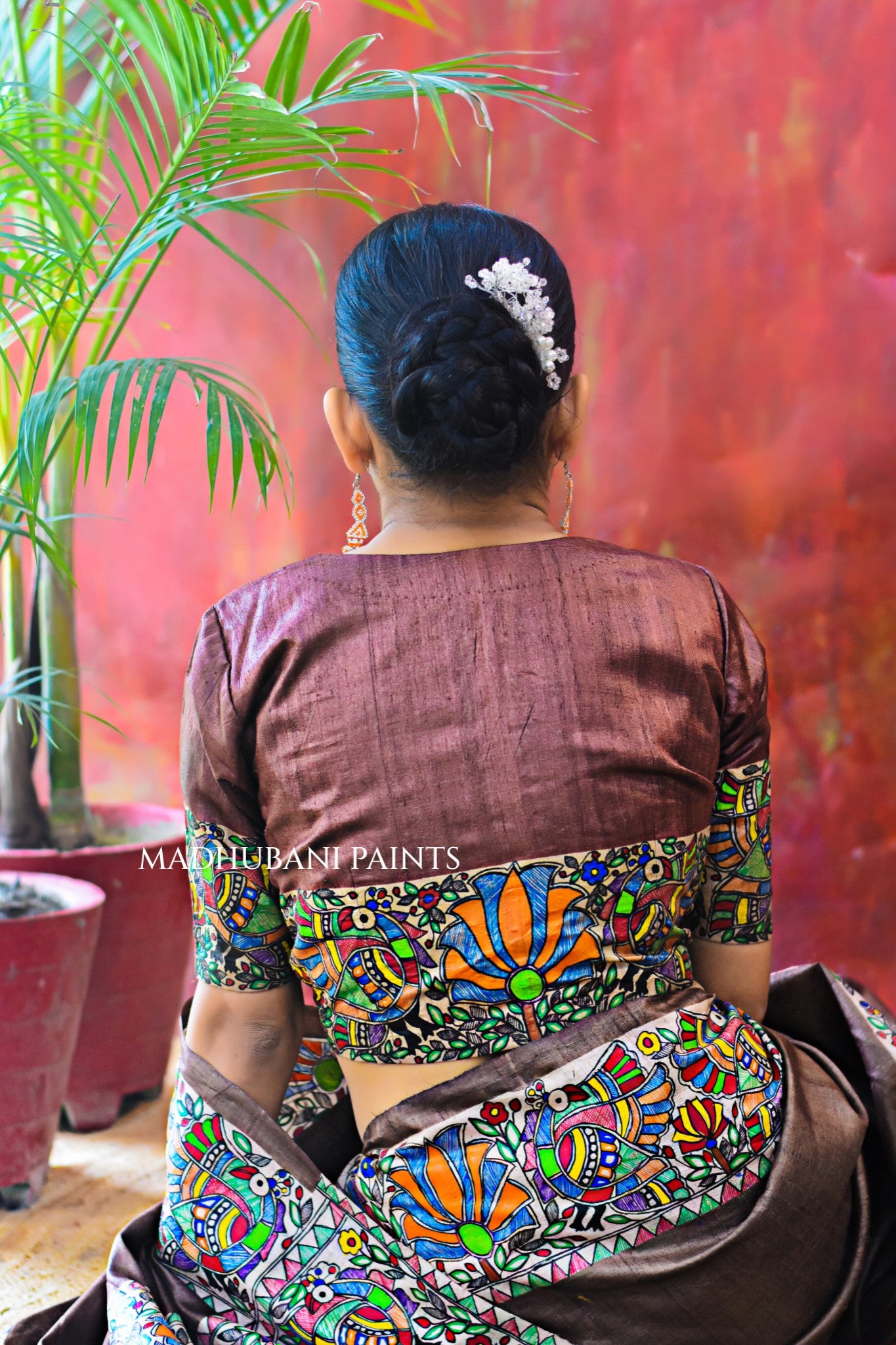 RADHA KRISHNA VRINDAVAN Hand-painted Madhubani Tussar Silk Saree Blouse Set