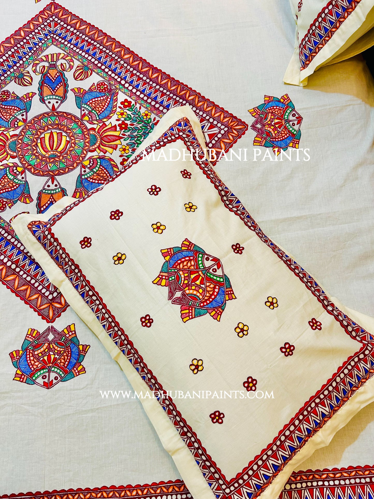 MATSYA JAAL Hand-painted Bedsheet With Pillow Cover